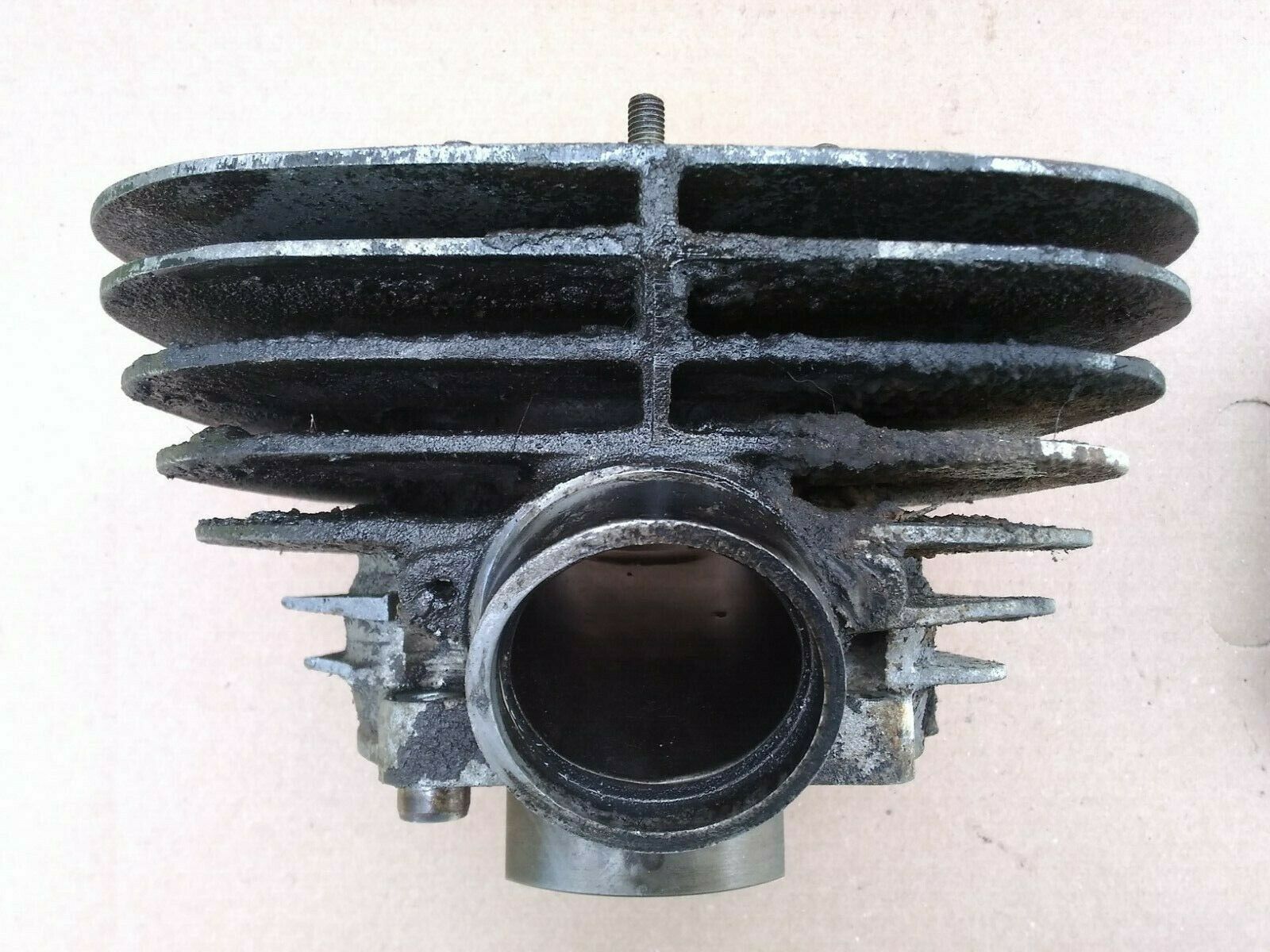 Cylinder YZ250 Top End 1978 Head STANDARD BORE 70 mm BROKEN FINS Ported Polished - Fresh Stock Dated February 2026