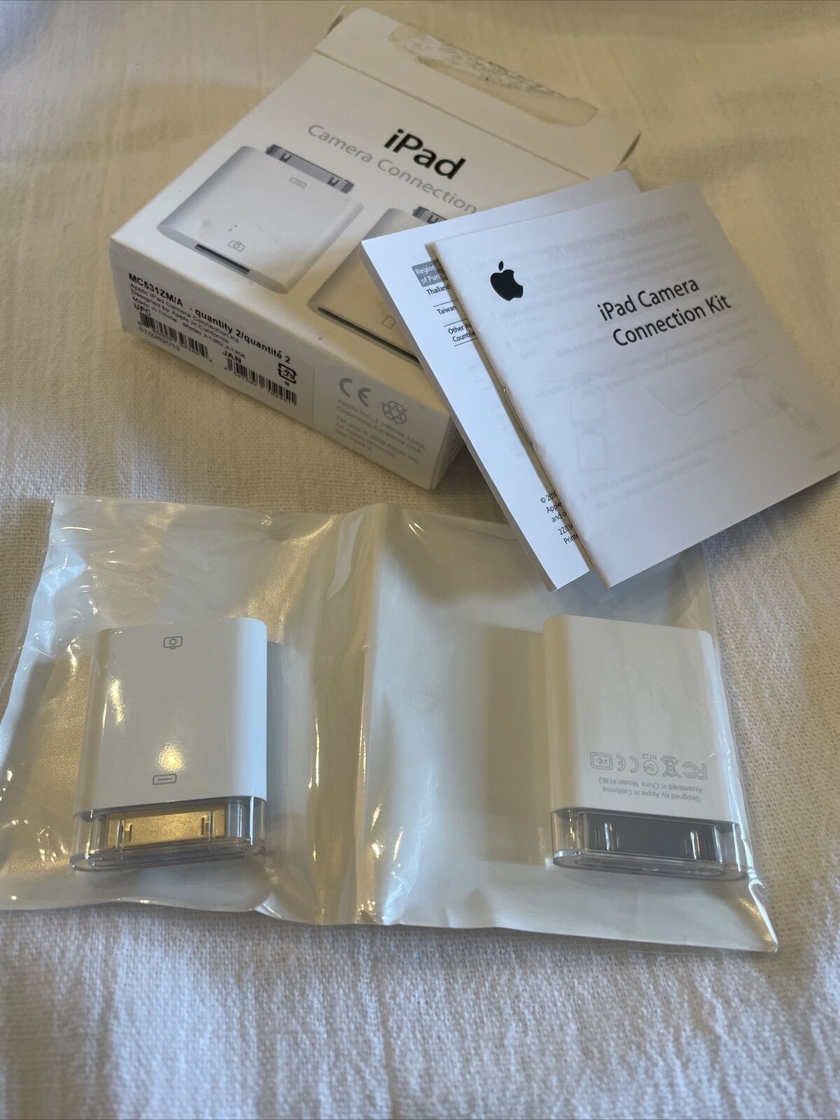 Apple iPad Camera Connection Kit Model A1362, A1358 MC531ZM/A - Fresh Stock Dated February 2026