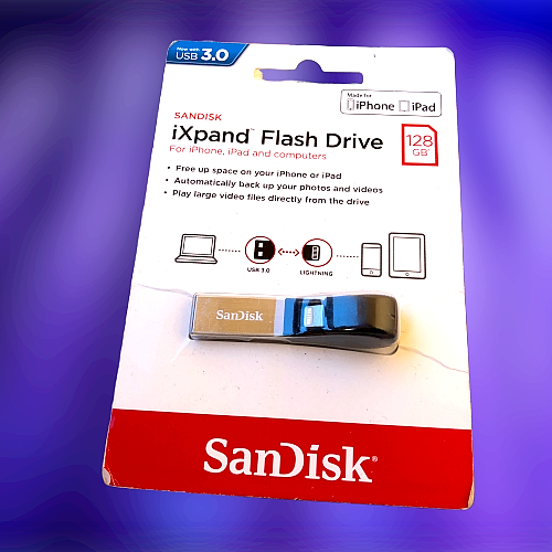 SanDisk iXpand 128GB Lightning USB 3.0 Flash Drive iPhone iPad Apple Devices NEW - Fresh Stock Dated February 2026
