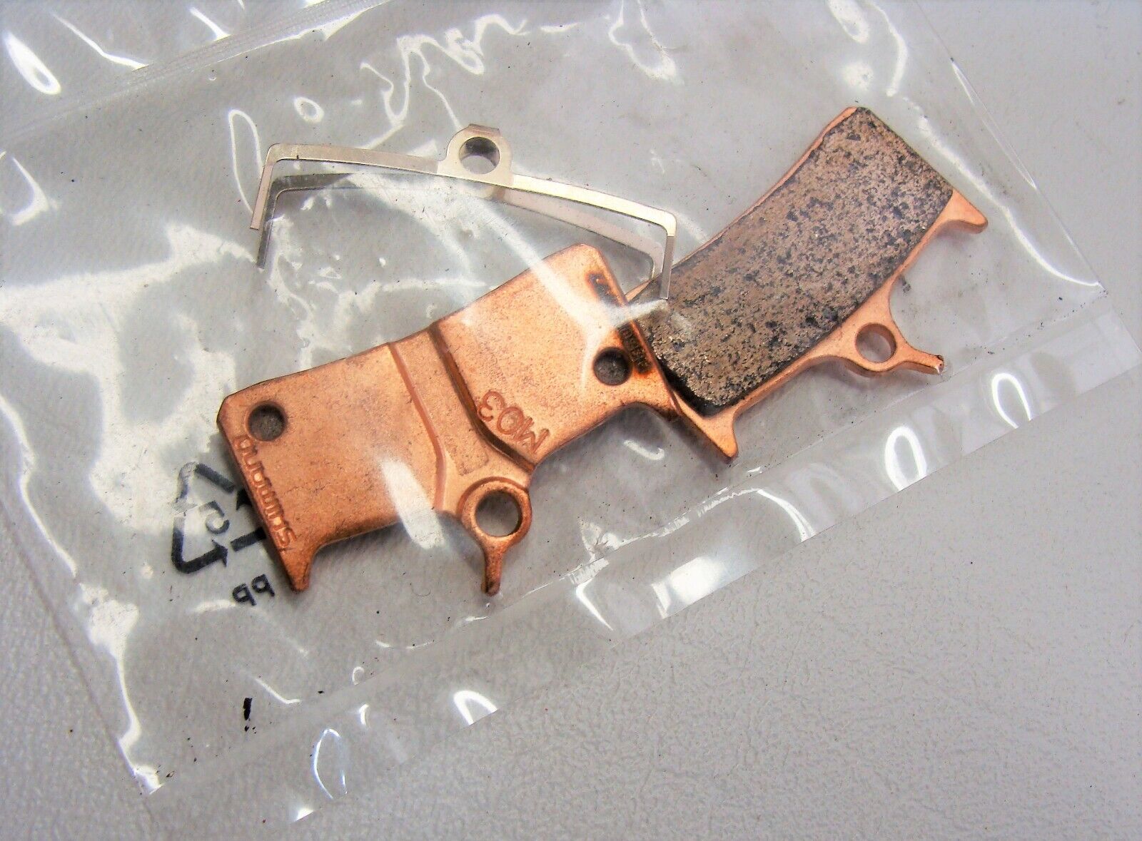 ~ NOS Pair Shimano Deore XT M03 Metal Disc Brake Pads & Spring for XT M755 ~ - Fresh Stock Dated February 2026