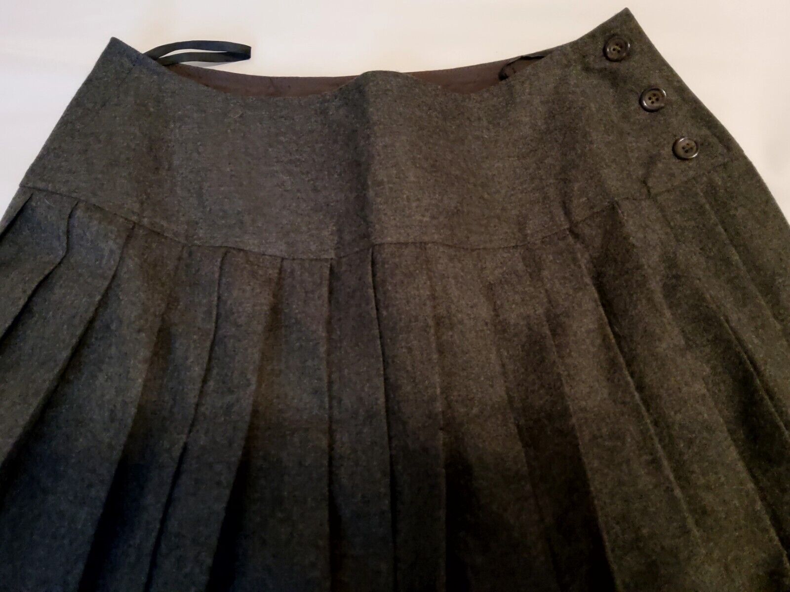 Vintage ~ Toff's ~ Womens Grey 100% Wool PLEATED SKIRT ~ Sz 10 - Fresh Stock Dated March 2026