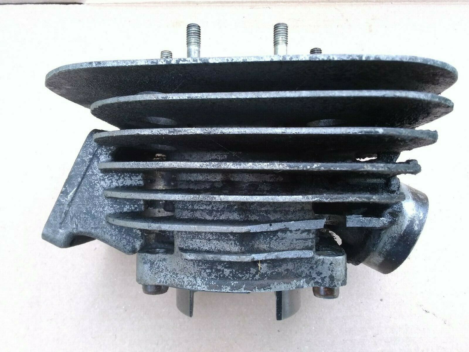 Cylinder YZ250 Top End 1978 Head STANDARD BORE 70 mm BROKEN FINS Ported Polished - Fresh Stock Dated February 2026