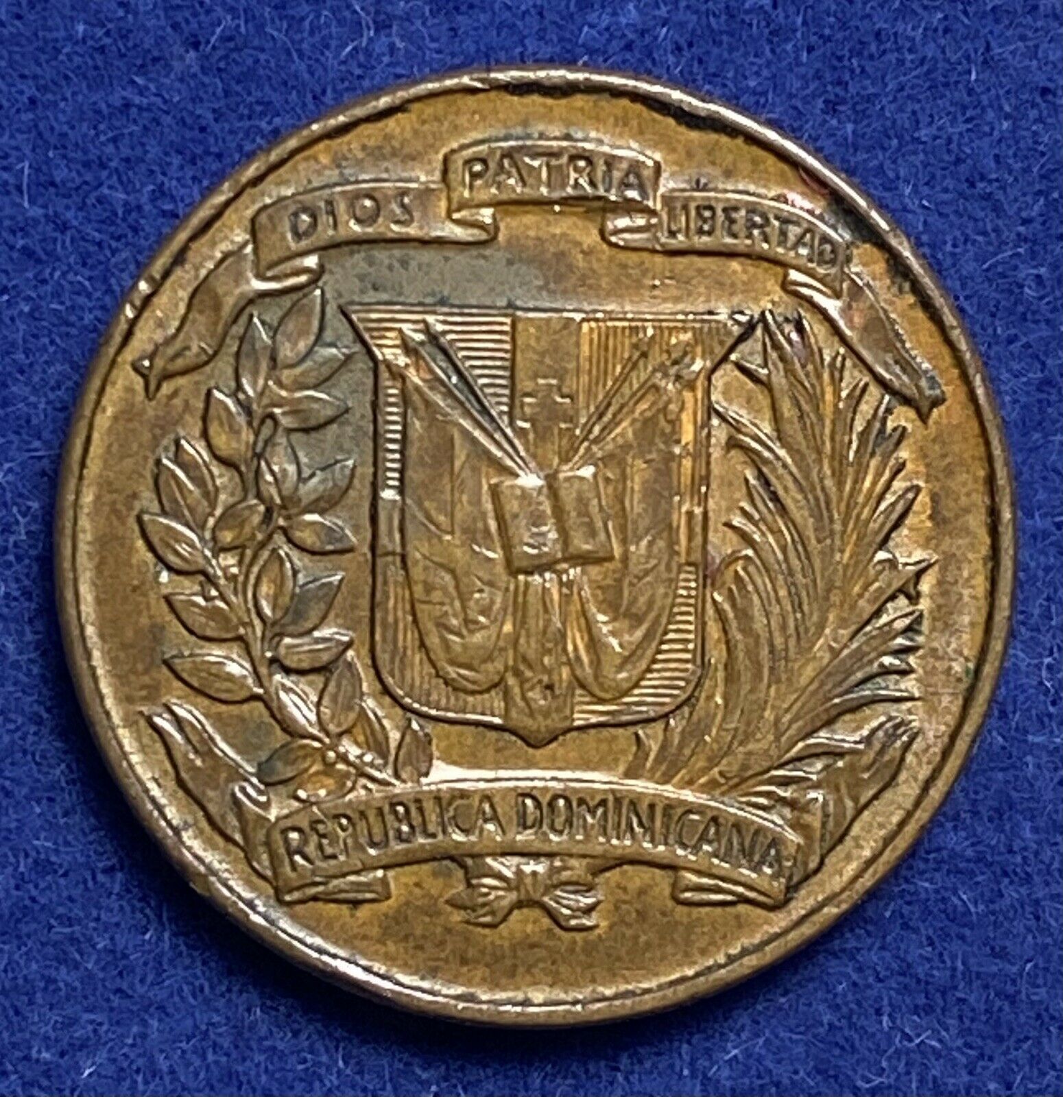 DOMINICAN REPUBLIC 1 Un centavo 1941 
