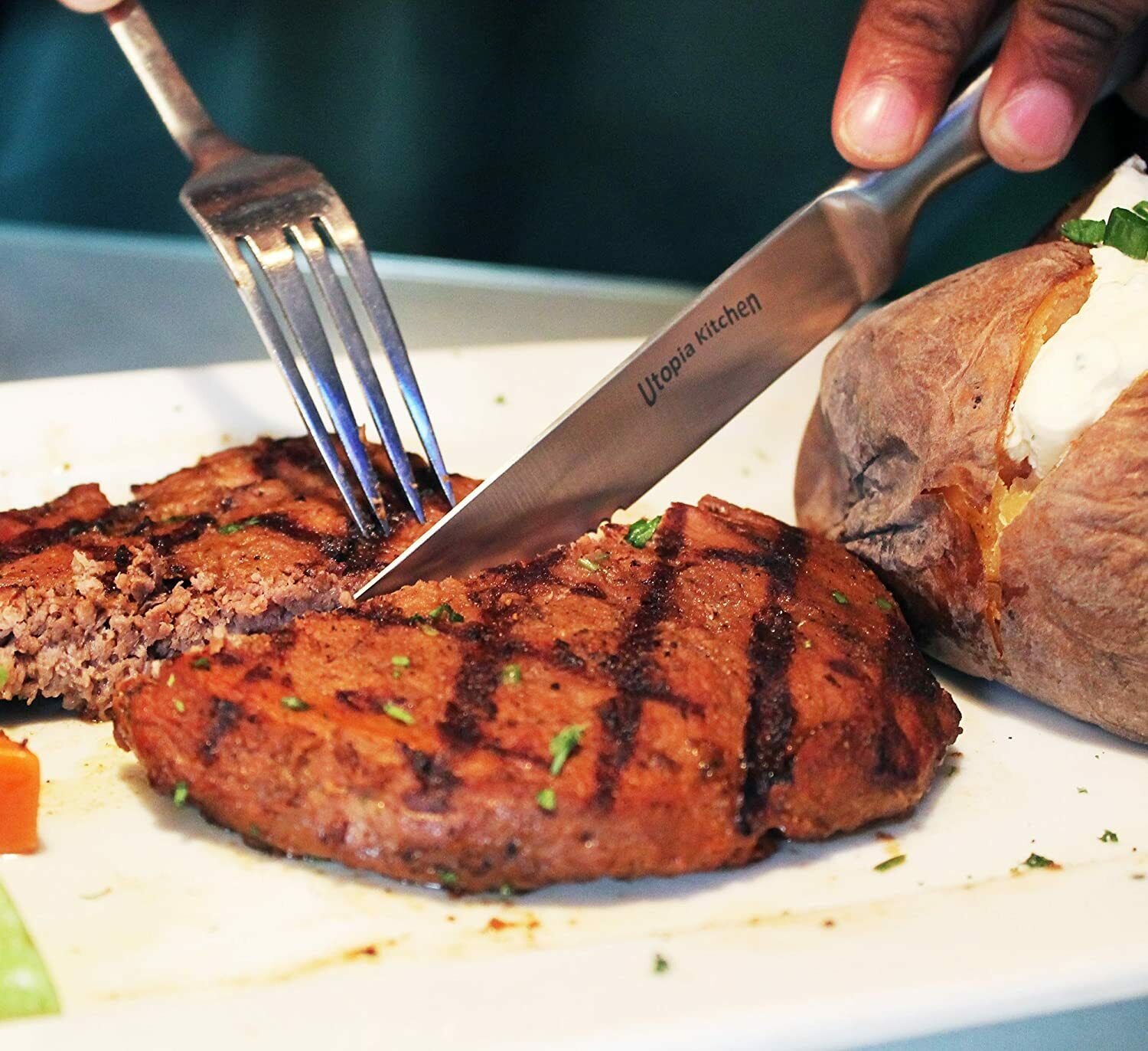 Premium Steak Knife Set of 8 Professional Serrated Steak Knives Utopia Kitchen - Fresh Stock Dated December 2025