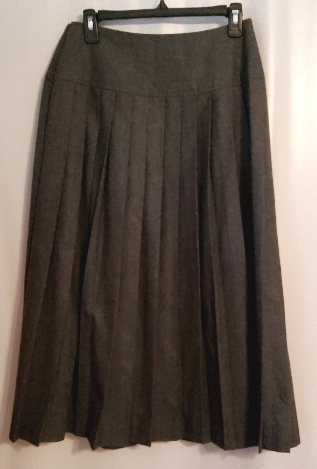 Vintage ~ Toff's ~ Womens Grey 100% Wool PLEATED SKIRT ~ Sz 10 - Fresh Stock Dated March 2026