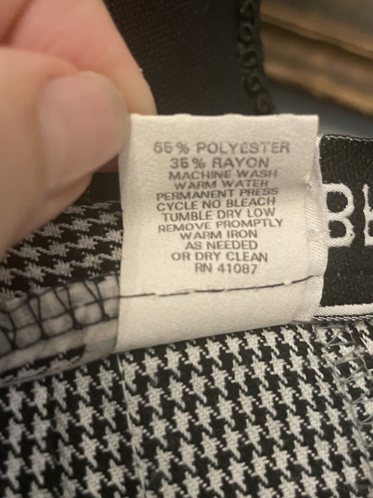 vintage houndstooths skirt Briggs New York size 6 small 26” waist - Fresh Stock Dated March 2026