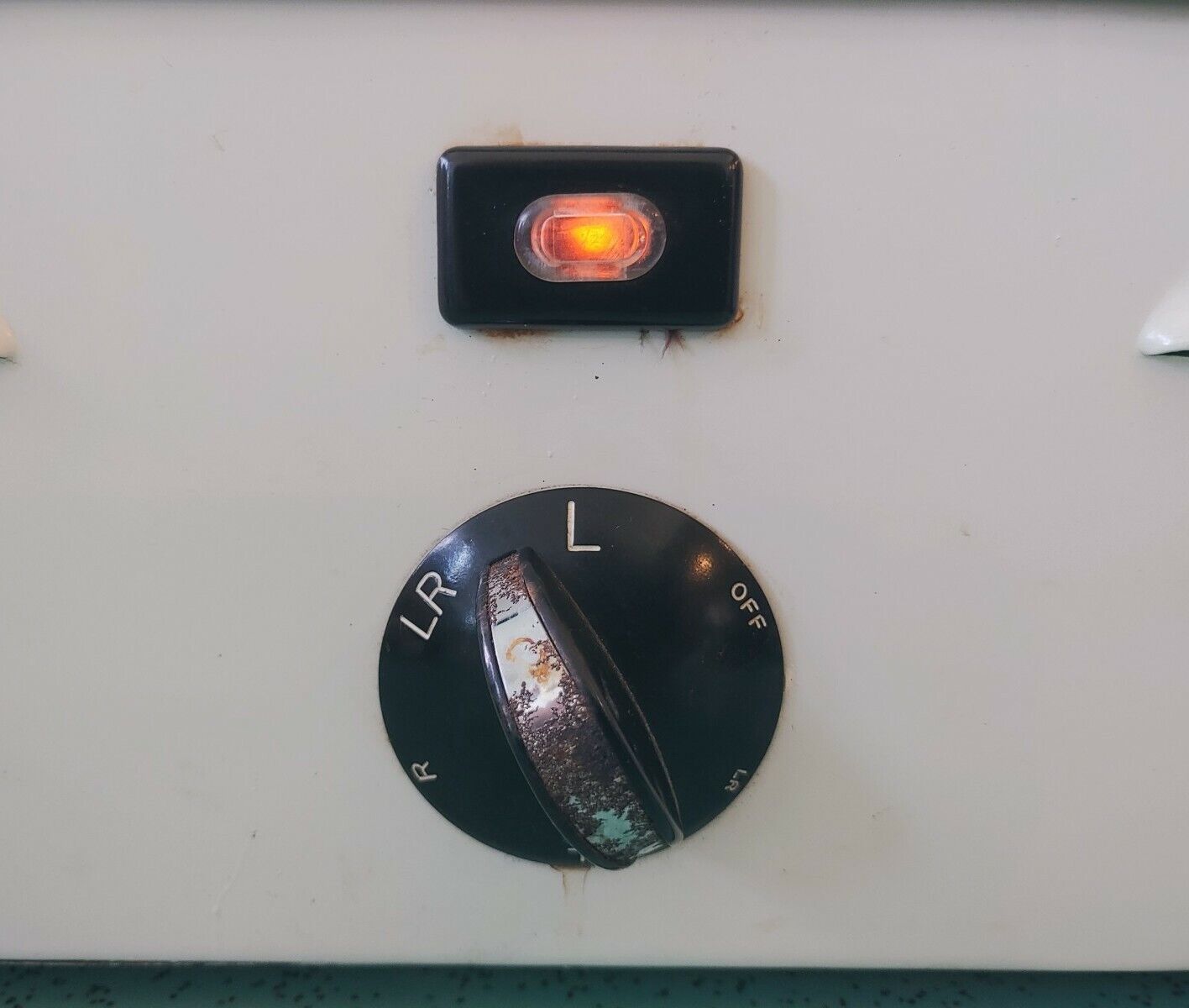 Vintage Rare Unique Portable Electric Dual 2 Burner Hot Plate White and Chrome - Fresh Stock Dated February 2026