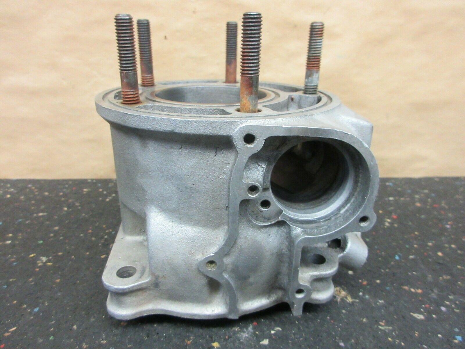 Nice! 1987 Yamaha YZ125 Cylinder 56mm smooth bore 87 YZ 125 1LX-11311-00-00 - Fresh Stock Dated February 2026