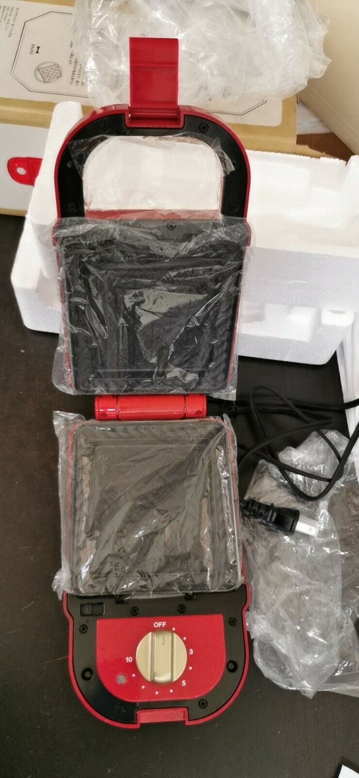 BRUNO Hot Sand Maker Single (RED) BOE043-RED - Fresh Stock Dated February 2026