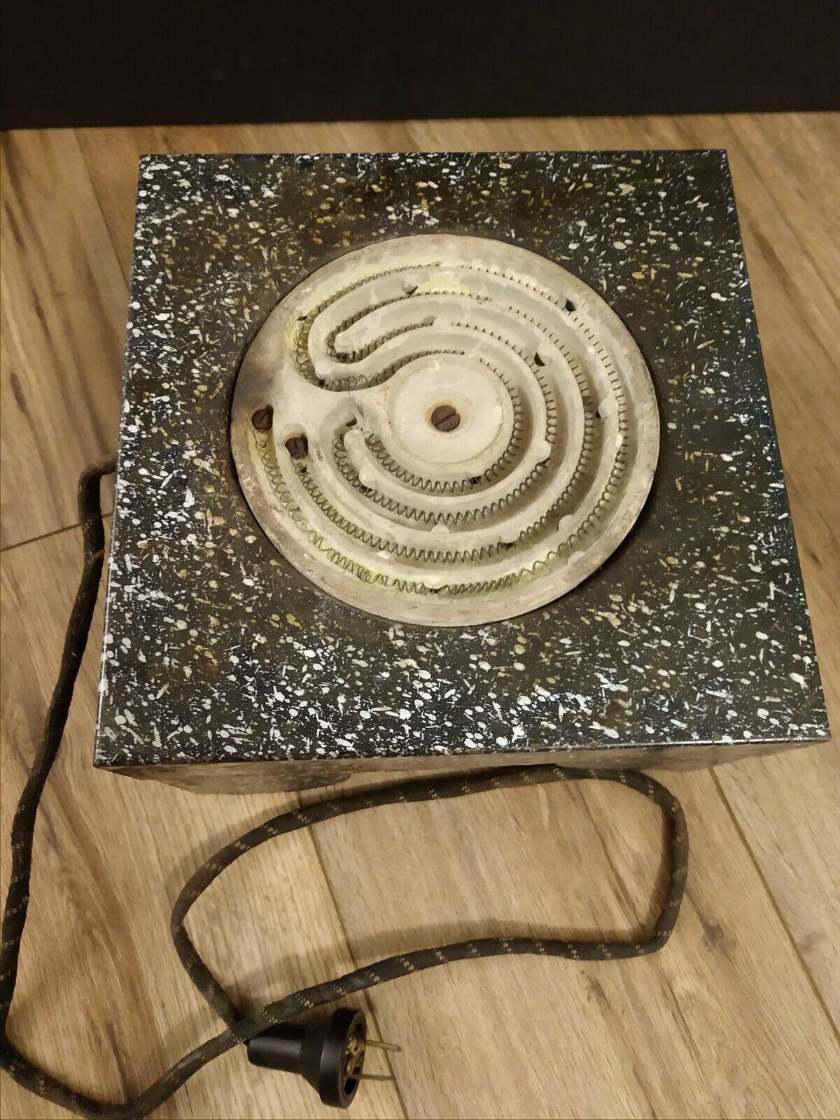 antique electric hot plate / cook top / burner / black speckled finish - Fresh Stock Dated December 2025