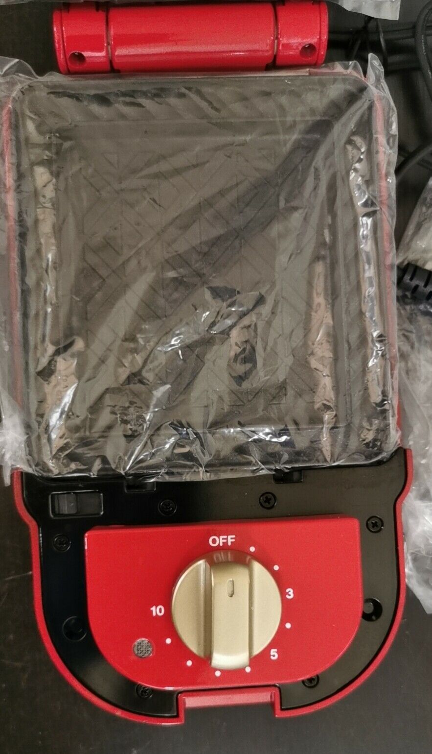 BRUNO Hot Sand Maker Single (RED) BOE043-RED - Fresh Stock Dated February 2026