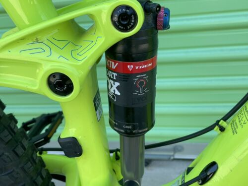 2016 Trek Remedy 9.8 29 Large Carbon Wheels - Fresh Stock Dated December 2025