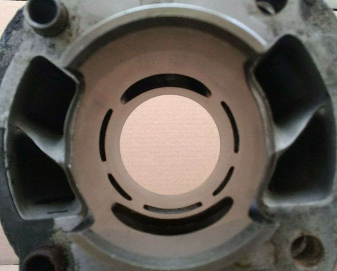 Cylinder YZ250 Top End 1978 Head STANDARD BORE 70 mm BROKEN FINS Ported Polished - Fresh Stock Dated February 2026