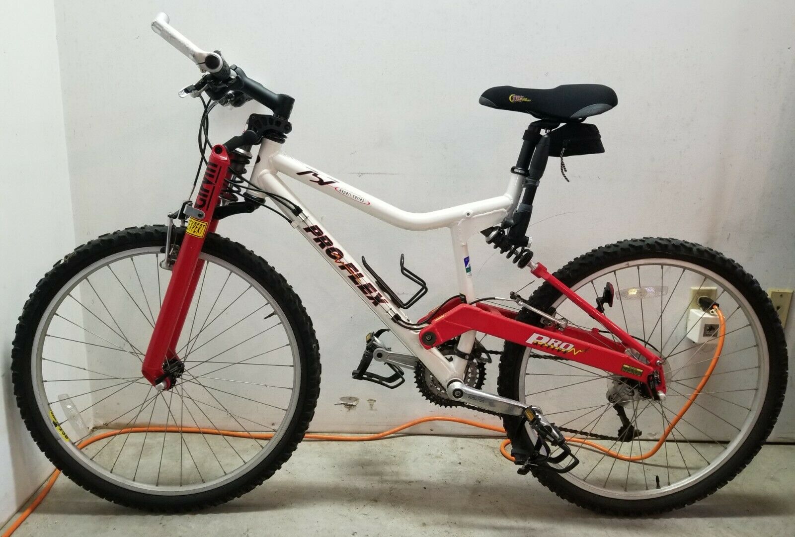 25 Year Old PROFLEX 757 EXPERT SERIES Mountain Bike Ridden Only 4 Miles - Fresh Stock Dated February 2026