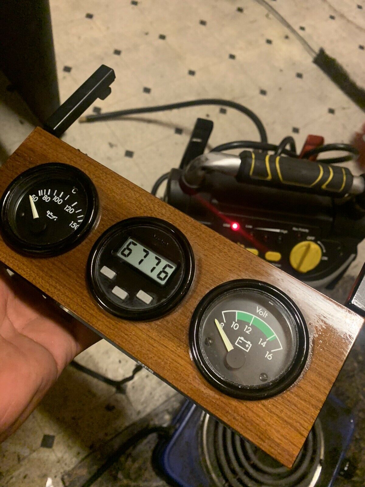 mercedes 190e 2.3 2.5 16v gauges - Fresh Stock Dated December 2025