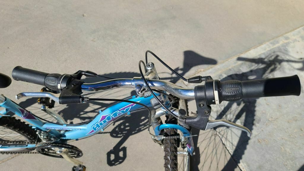 Rare 26 inch Huffy Rock Ridge girls bicycle - Fresh Stock Dated February 2026