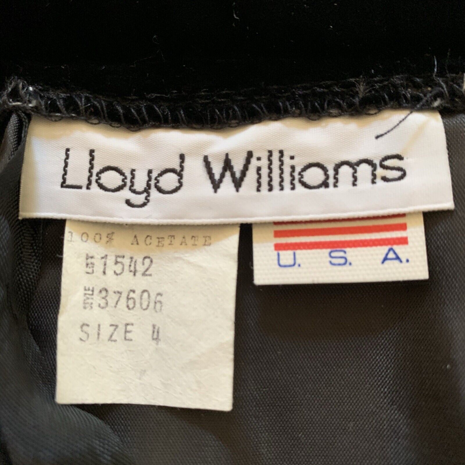Vintage Lloyd Williams Black Velvet Skirt Size 4 Made in USA Black Designer EUC - Fresh Stock Dated March 2026