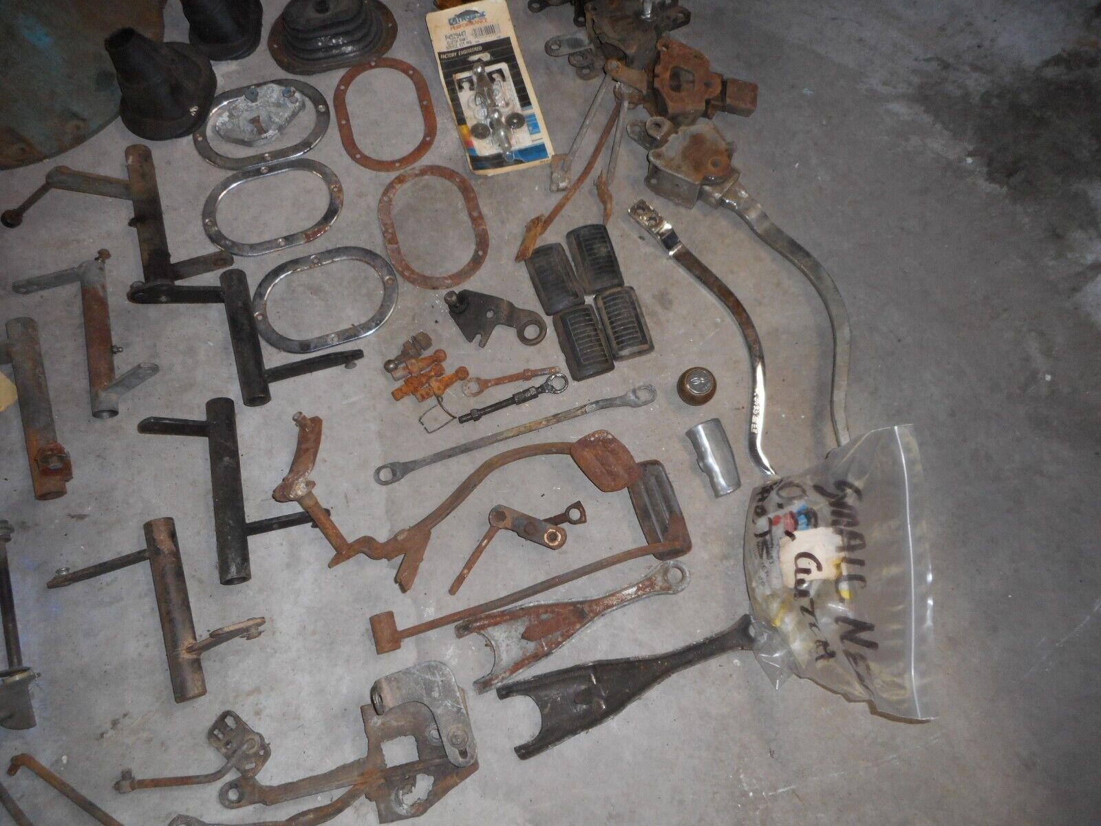 A833 4 SPEED TRANSMISSIONS { LOT } 4 transmissions 5 shifters bellhousing,PLUS - Fresh Stock Dated February 2026