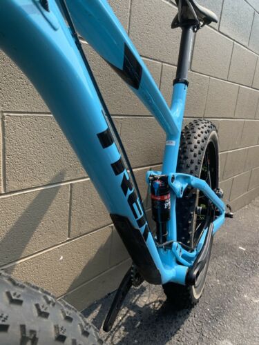 Trek Farley EX 8 21.5”/XL - Fresh Stock Dated February 2026