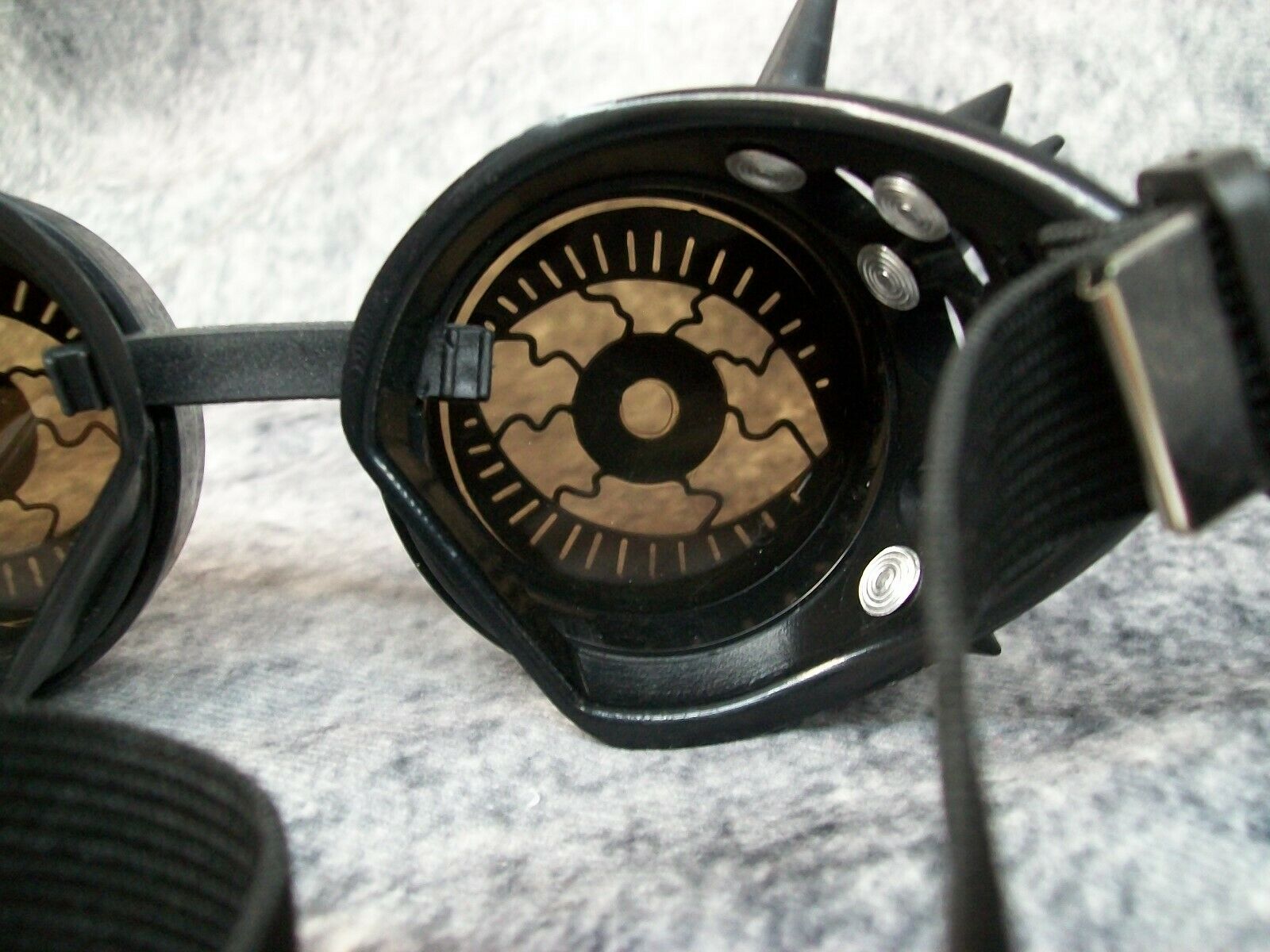 Funky Black Silver Spiked Eyeball Goggles Mad Eye Steampunk Flashy Aviator Eyes - Fresh Stock Dated February 2026