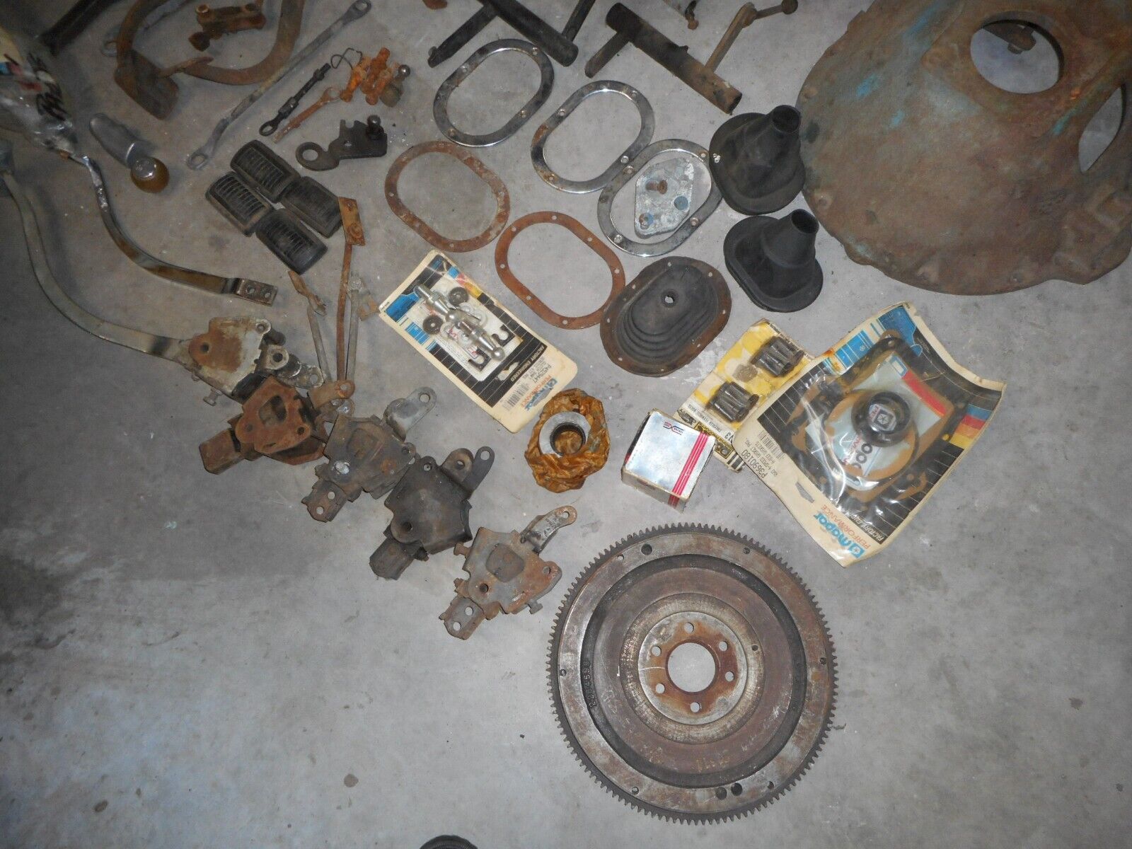 A833 4 SPEED TRANSMISSIONS { LOT } 4 transmissions 5 shifters bellhousing,PLUS - Fresh Stock Dated February 2026