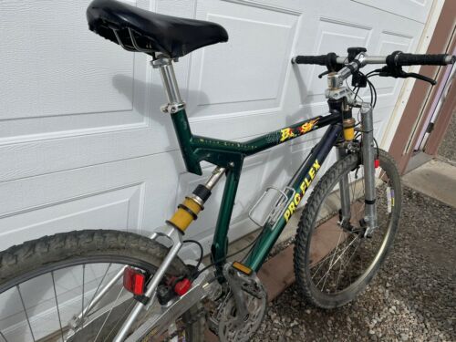 Pro Flex Beast Vintage Mountain Bike 26” Elastomer Full Suspension - Fresh Stock Dated February 2026