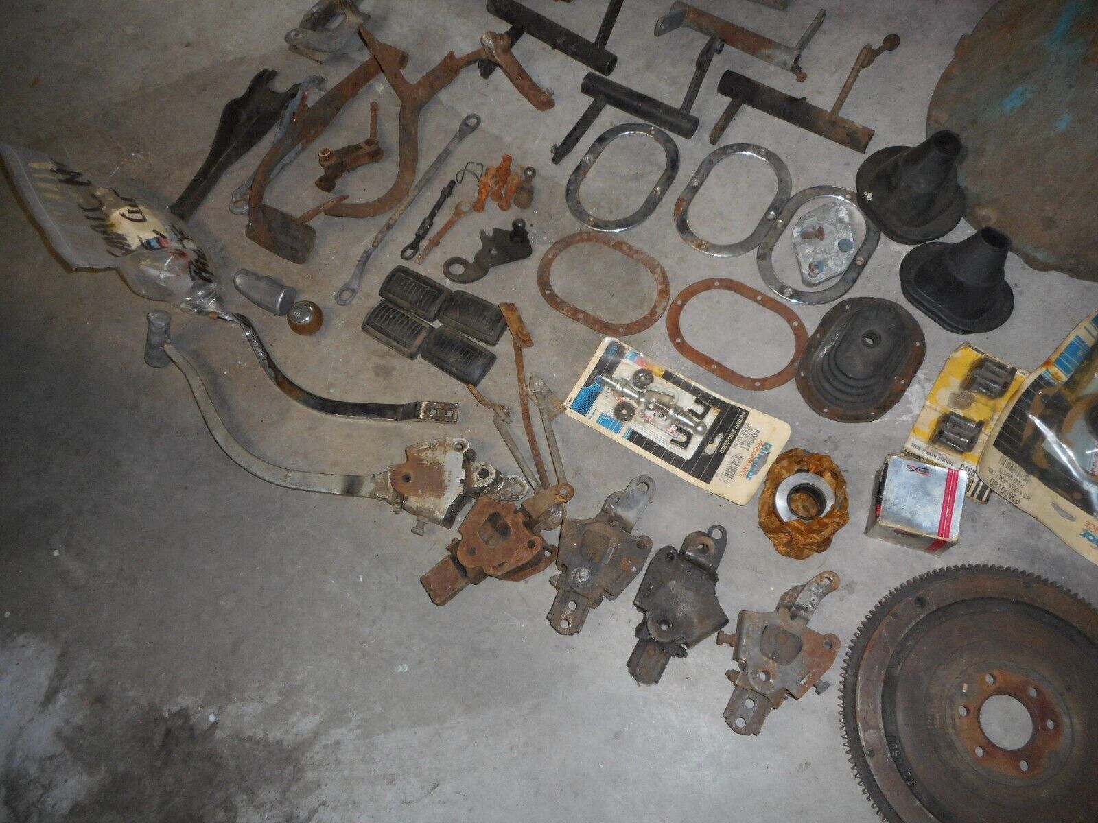 A833 4 SPEED TRANSMISSIONS { LOT } 4 transmissions 5 shifters bellhousing,PLUS - Fresh Stock Dated February 2026