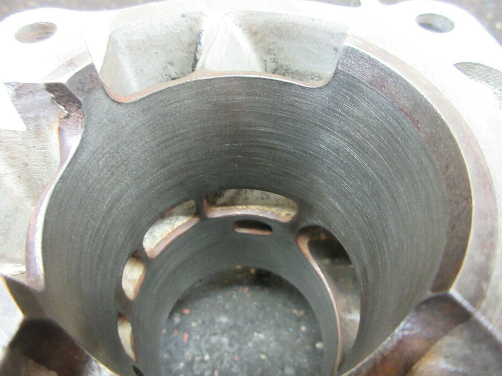 Nice! 1987 Yamaha YZ125 Cylinder 56mm smooth bore 87 YZ 125 1LX-11311-00-00 - Fresh Stock Dated February 2026