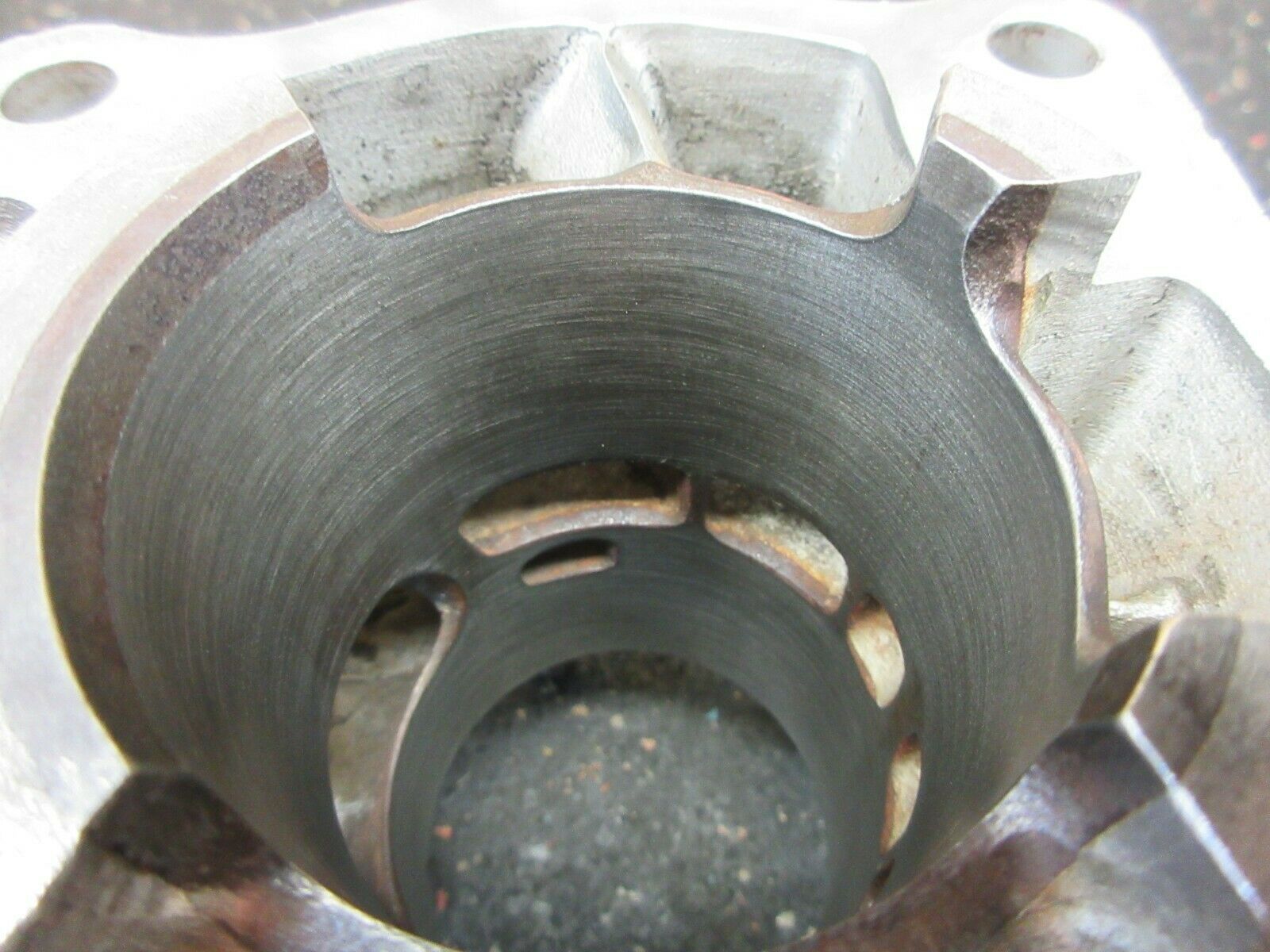 Nice! 1987 Yamaha YZ125 Cylinder 56mm smooth bore 87 YZ 125 1LX-11311-00-00 - Fresh Stock Dated February 2026