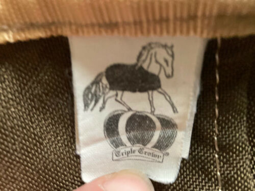 Triple Crown Jumping Saddle Cover. Brown nylon w/tan trim. Very good cond. - Fresh Stock Dated December 2025