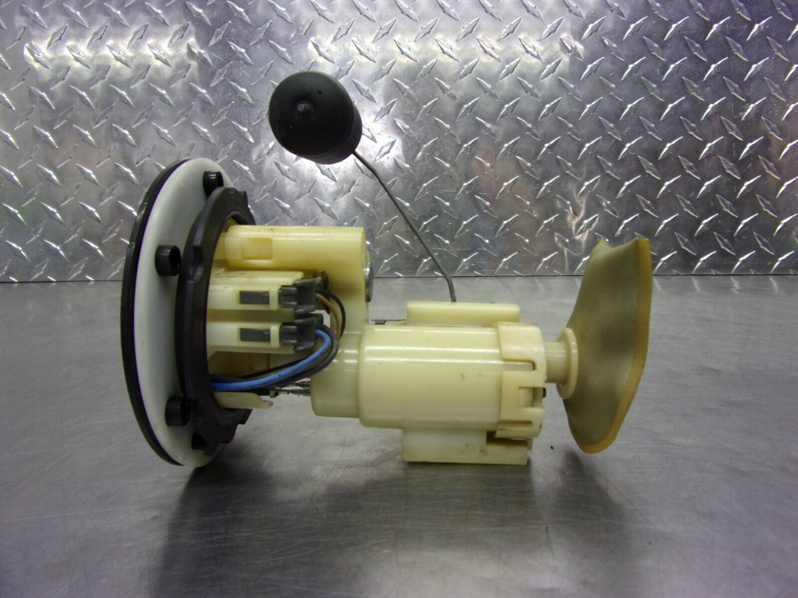 611 A  YAMAHA XF 50  XF50 C3  2007 OEM  FUEL PUMP - Fresh Stock Dated February 2026