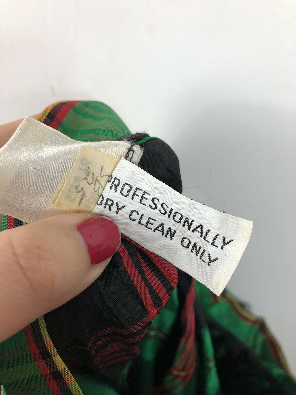 Vintage Les Wilk Taffeta Maxi Skirt 16 Plaid Green Red Yellow Black Christmas o - Fresh Stock Dated March 2026