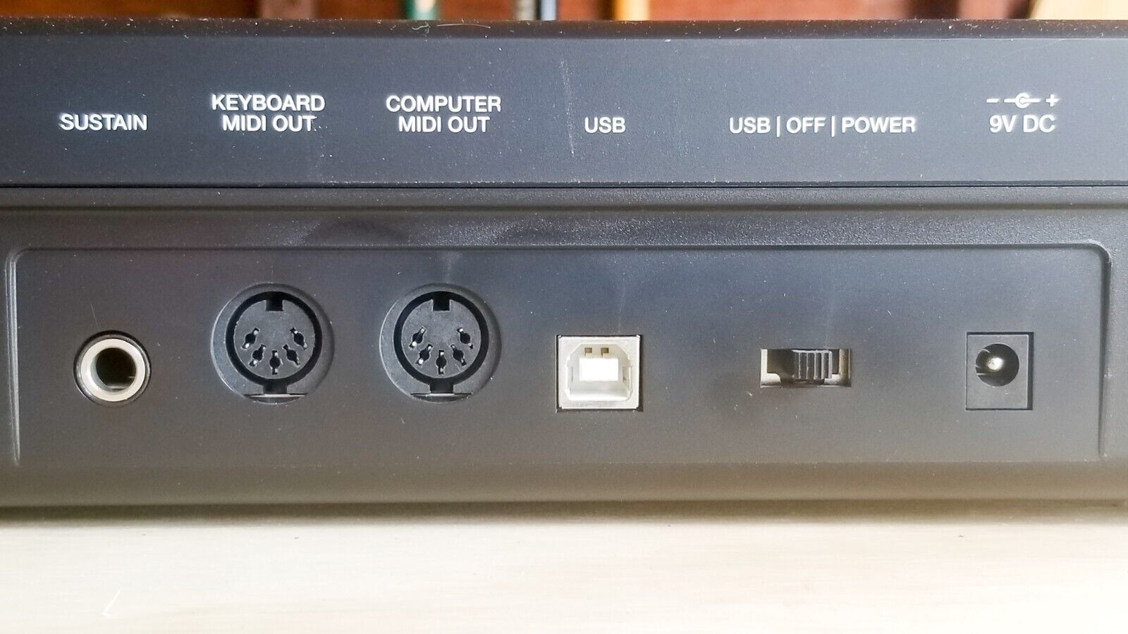 Alesis QX61Advanced MIDI Keyboard Controller-Assignable Pads/Rotors GREAT Shape - Fresh Stock Dated February 2026