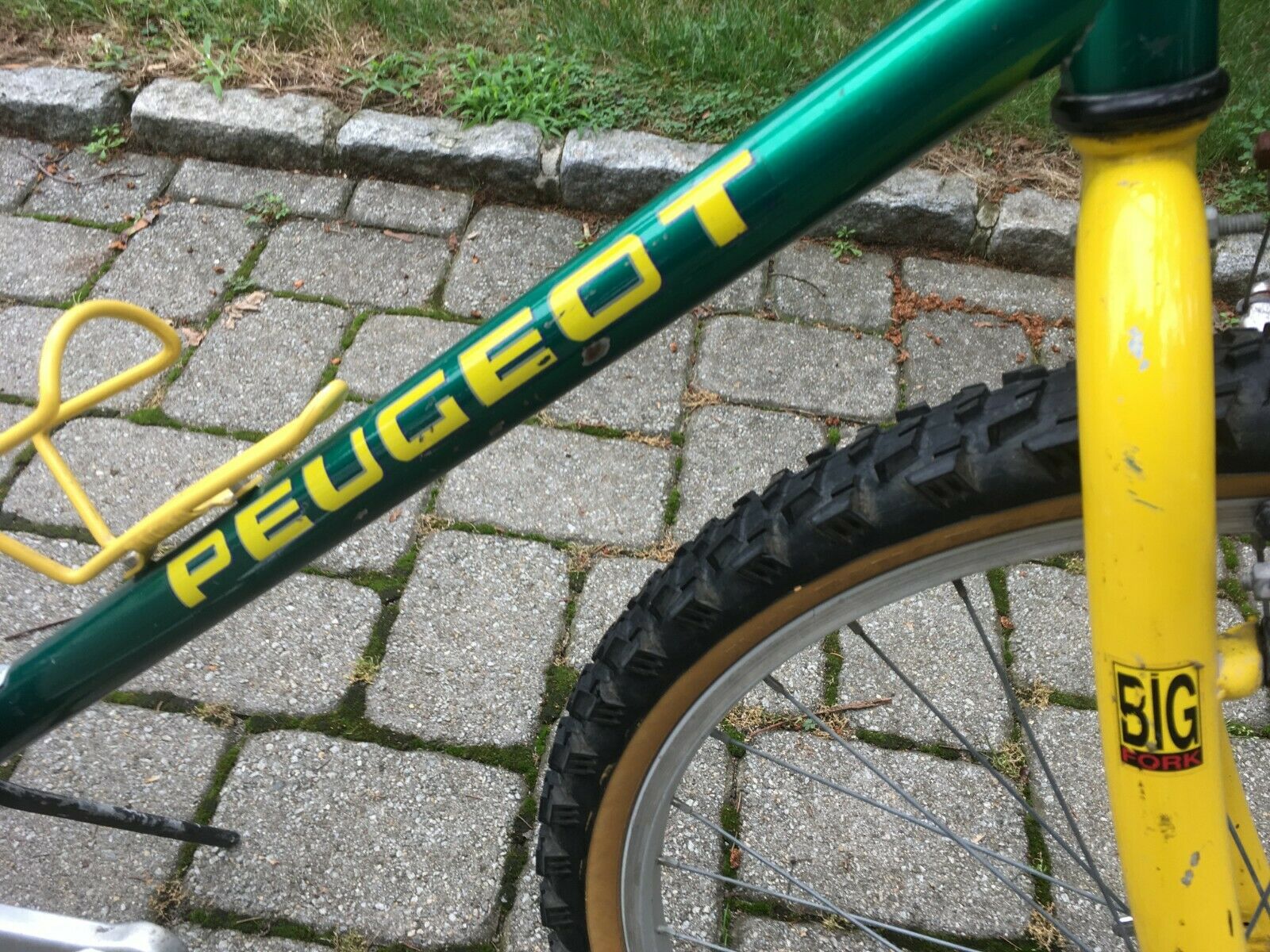 Peugeot vintage mens green racing bike mans mountain Dune racing bicycle - Fresh Stock Dated February 2026