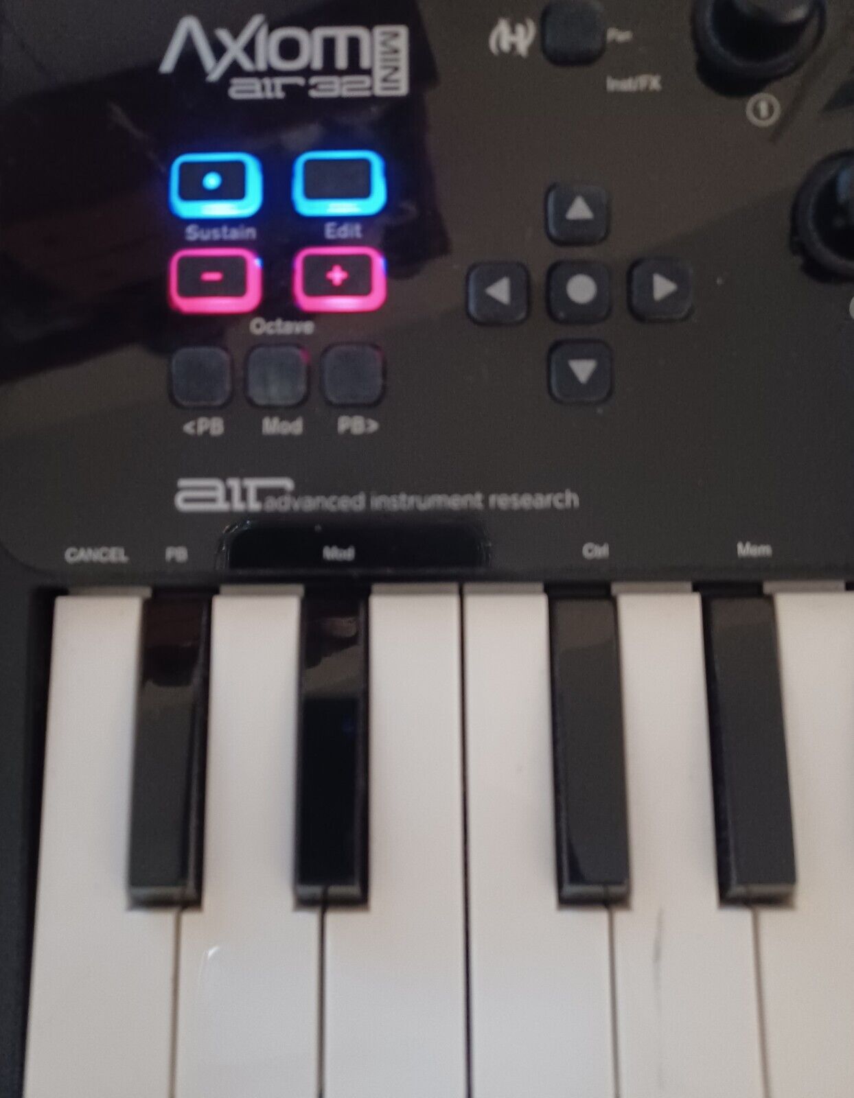 Axiom Air Mini 32 with Cable - Fresh Stock Dated February 2026