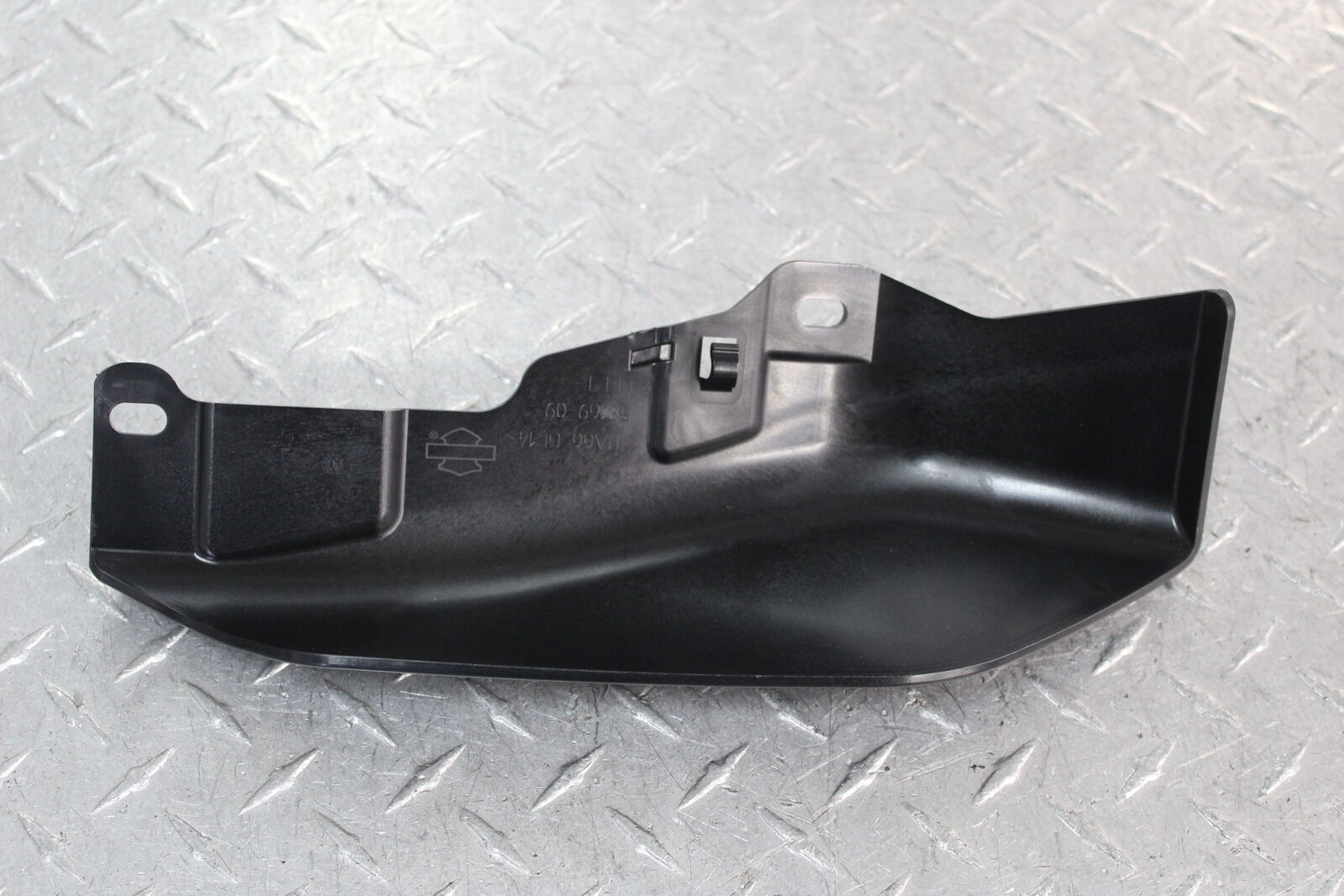 HARLEY-DAVIDSON MID FRAME AIR DEFLECTOR SET 57200130 09-LATER TOURING - Fresh Stock Dated February 2026