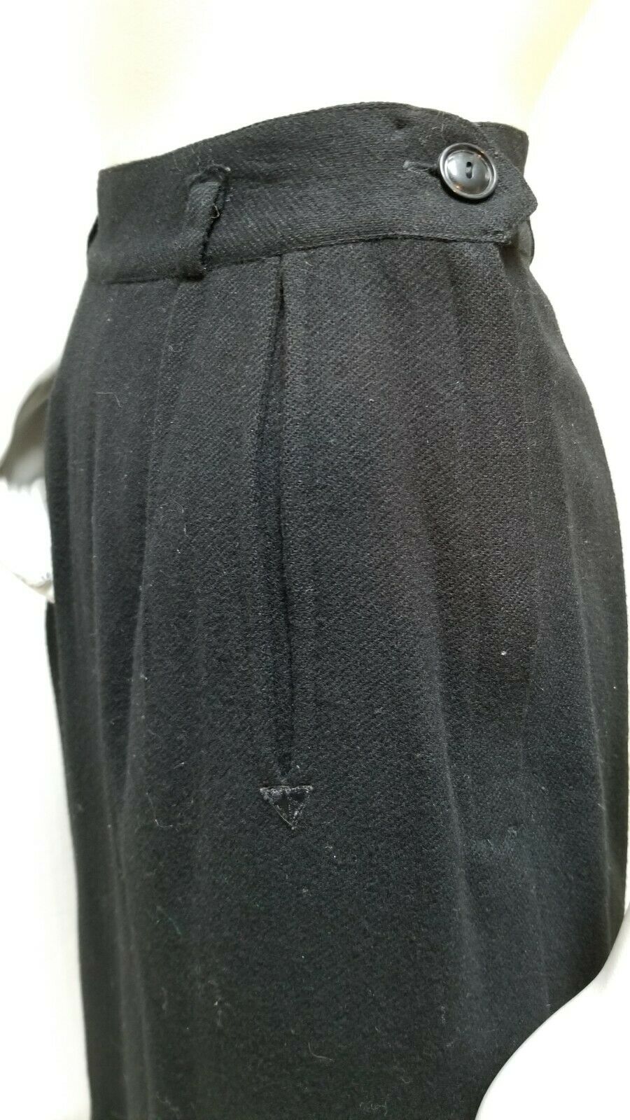 Vintage COUNTRY WALKER SUMMIT OF BOSTON Black Wool SKIRT - Waist 26