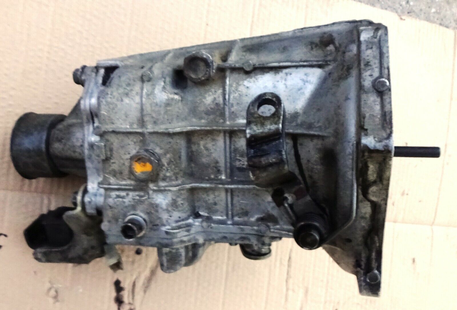 MANUAL RWD TRANSMISSION GEARBOX COLUMN DAIHATSU MODEL 1974 80 ENGINE AB 547cc - Fresh Stock Dated February 2026