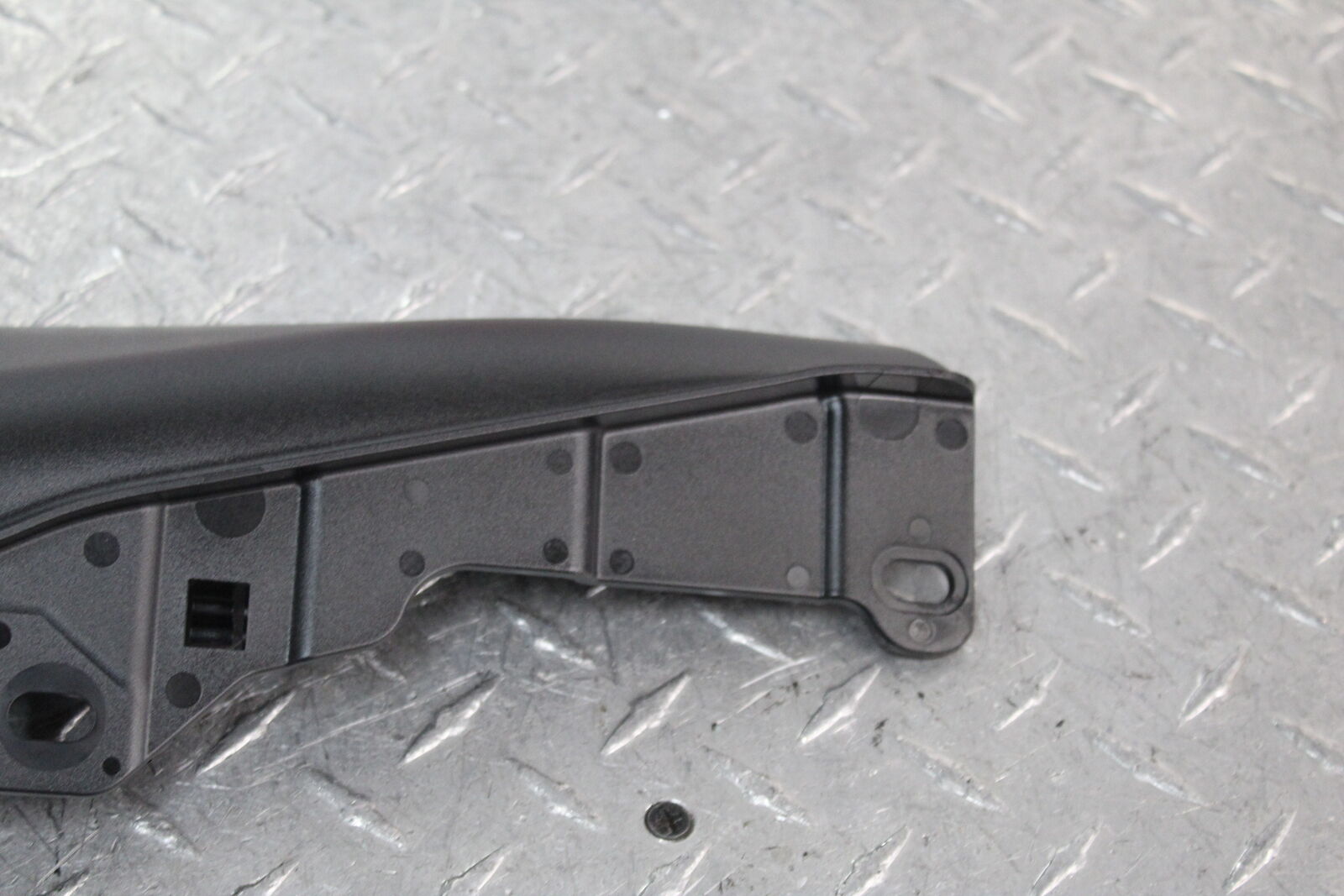 HARLEY-DAVIDSON MID FRAME AIR DEFLECTOR SET 57200130 09-LATER TOURING - Fresh Stock Dated February 2026