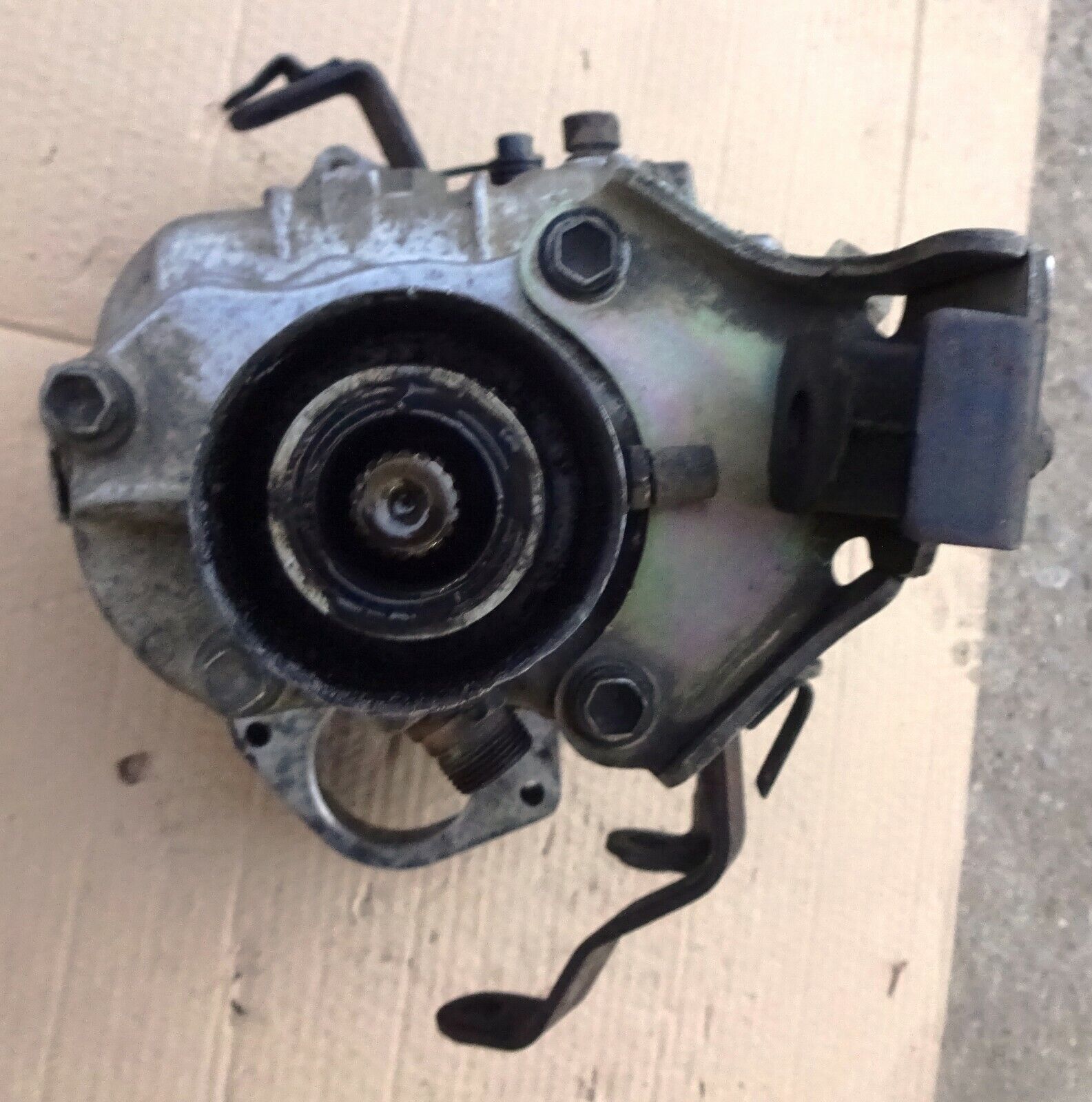 MANUAL RWD TRANSMISSION GEARBOX COLUMN DAIHATSU MODEL 1974 80 ENGINE AB 547cc - Fresh Stock Dated February 2026