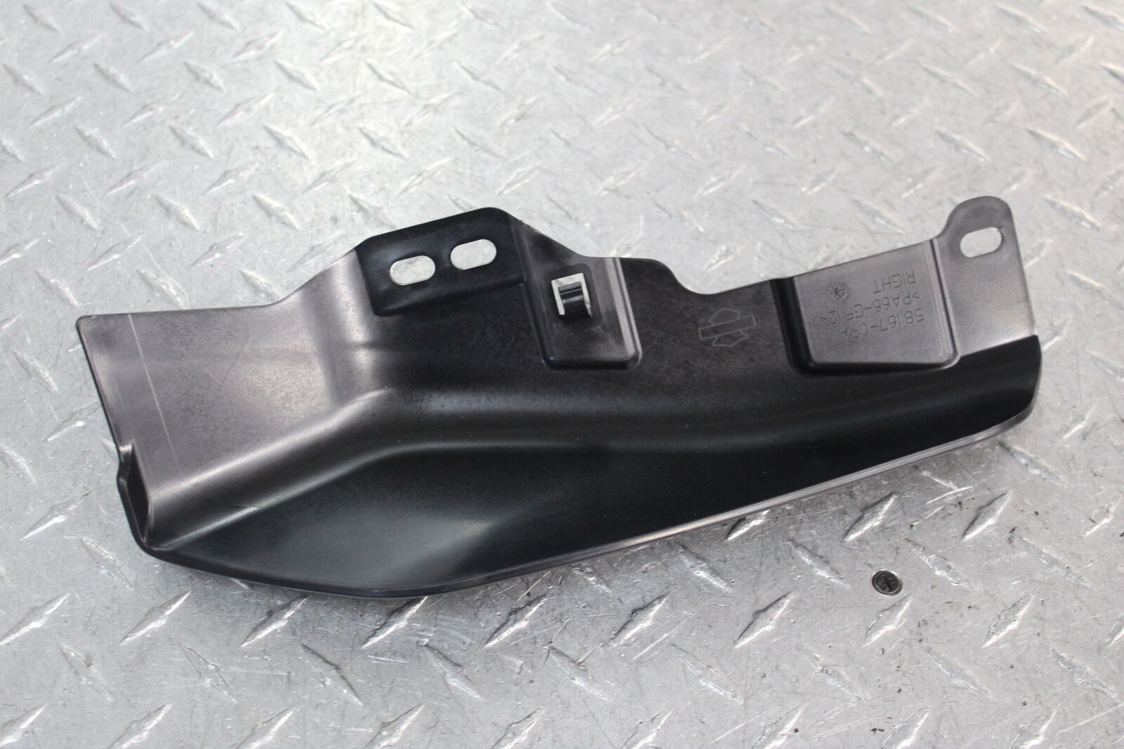 HARLEY-DAVIDSON MID FRAME AIR DEFLECTOR SET 57200130 09-LATER TOURING - Fresh Stock Dated February 2026