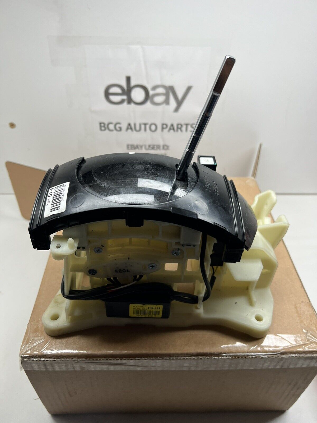 15 16 17 HYUNDAI VELOSTER GENUINE AUTO TRANSMISSION SHIFT LEVER OEM 46700-2V310 - Fresh Stock Dated February 2026