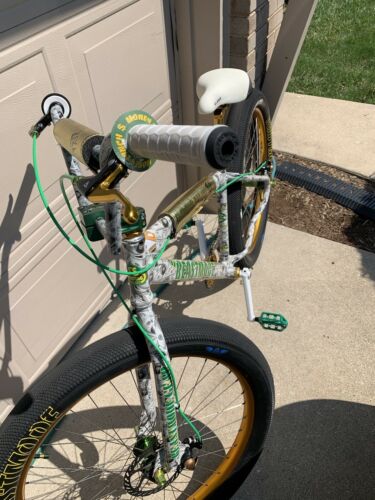 Money Lynch Beast Mode PK Ripper 27.5 SE / Upgraded Brake Levers, Grips, Cranks - Fresh Stock Dated December 2025