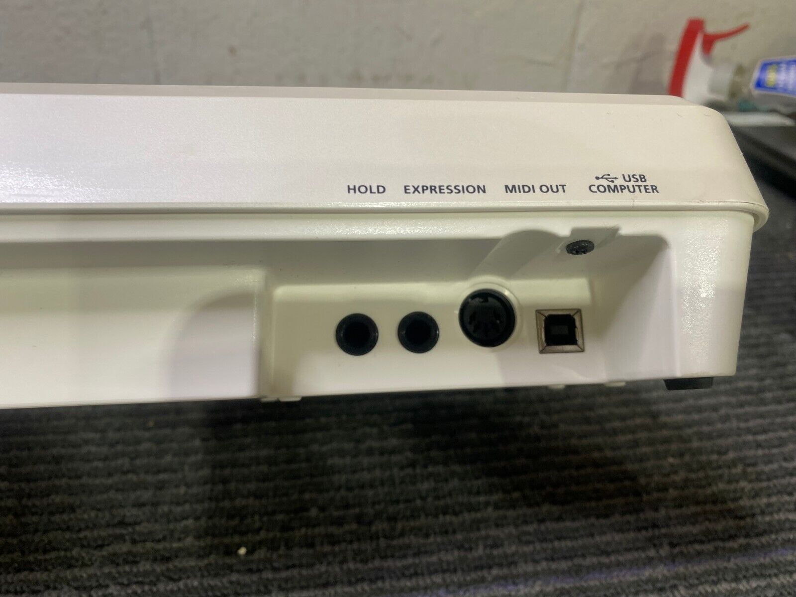 Roland A-49-WH 49-Key MIDI Keyboard Controller White -----*E38* - Fresh Stock Dated February 2026