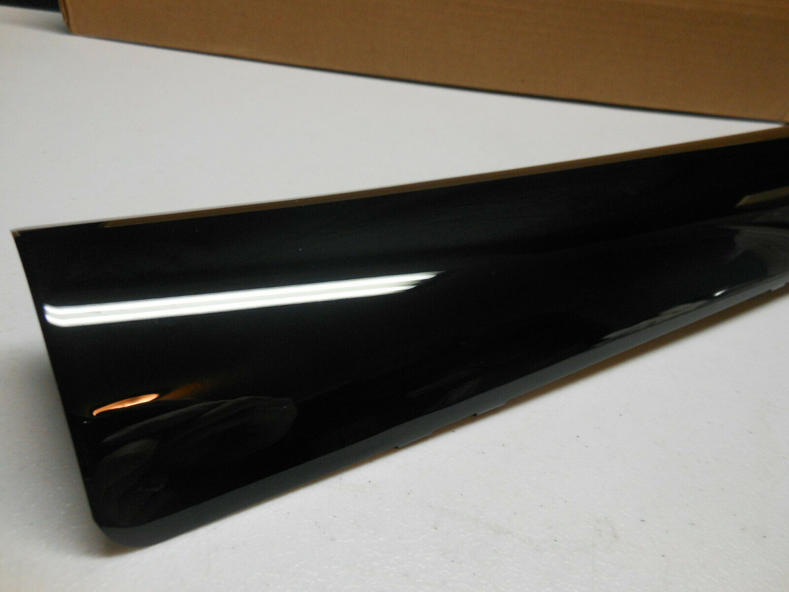 GENUINE HARLEY '18-20 CVO TOURING BLACK ONYX RH HEAT SHIELD FOR EXHAUST MUFFLER - Fresh Stock Dated February 2026