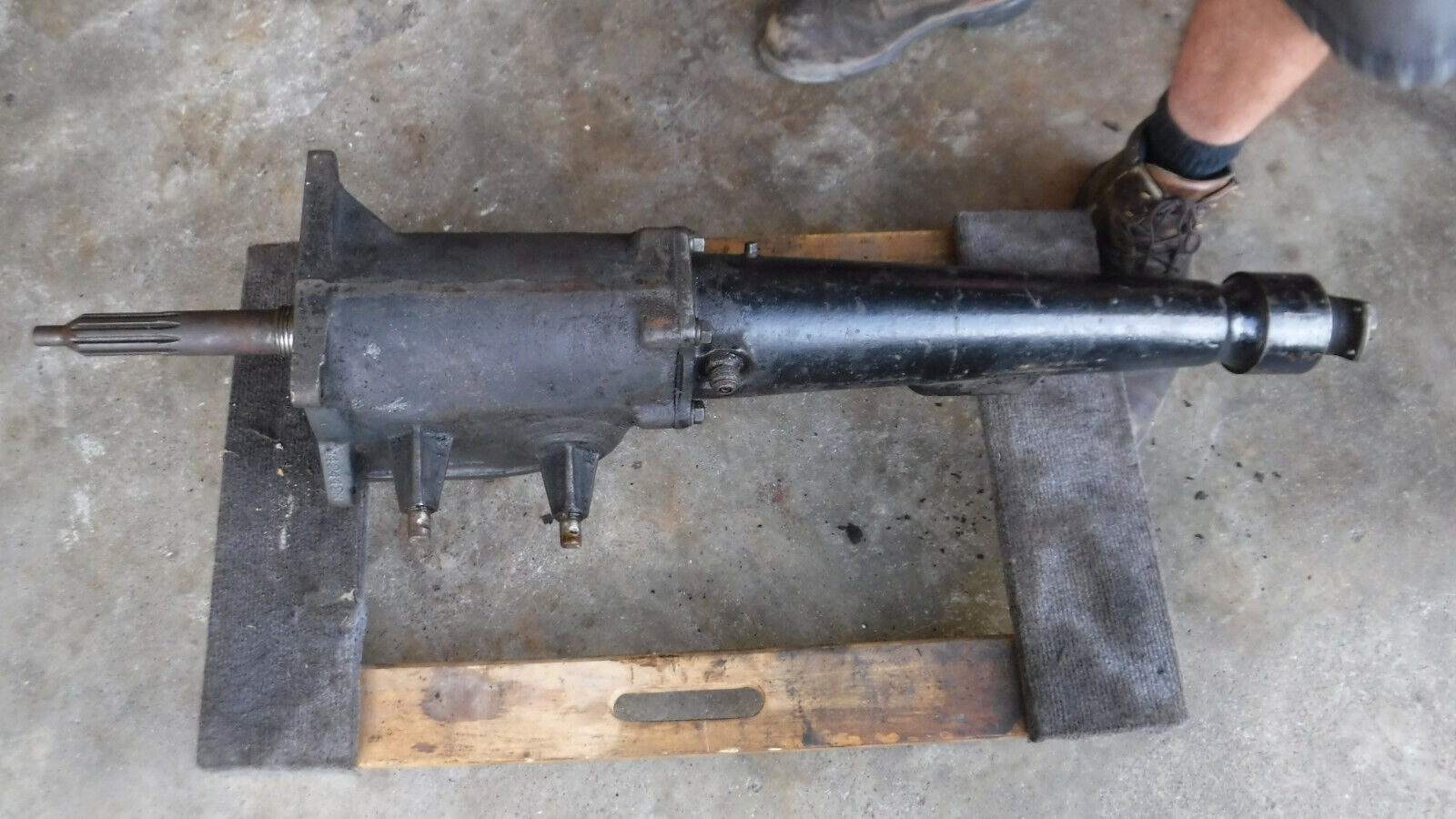 CADILLAC LESALLE 3 SPEED TRANSMISSION 1949-53 # 12N16 & 1424426 NICE SHAPE - Fresh Stock Dated February 2026