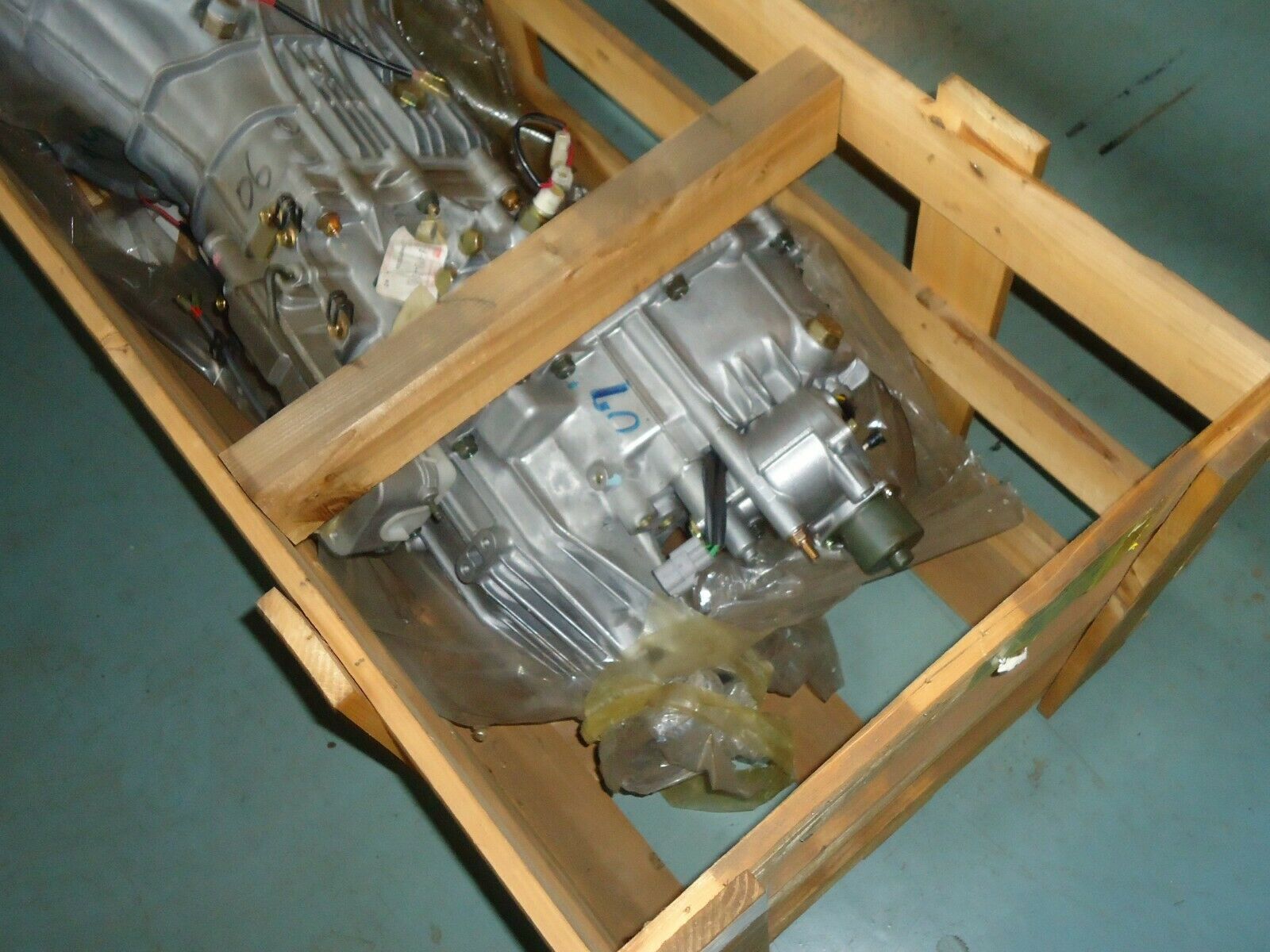 New NOS Genuine 1998 1999 Honda Isuzu Manual Transmission 8-97184470-0 4wd 4x4 - Fresh Stock Dated December 2025