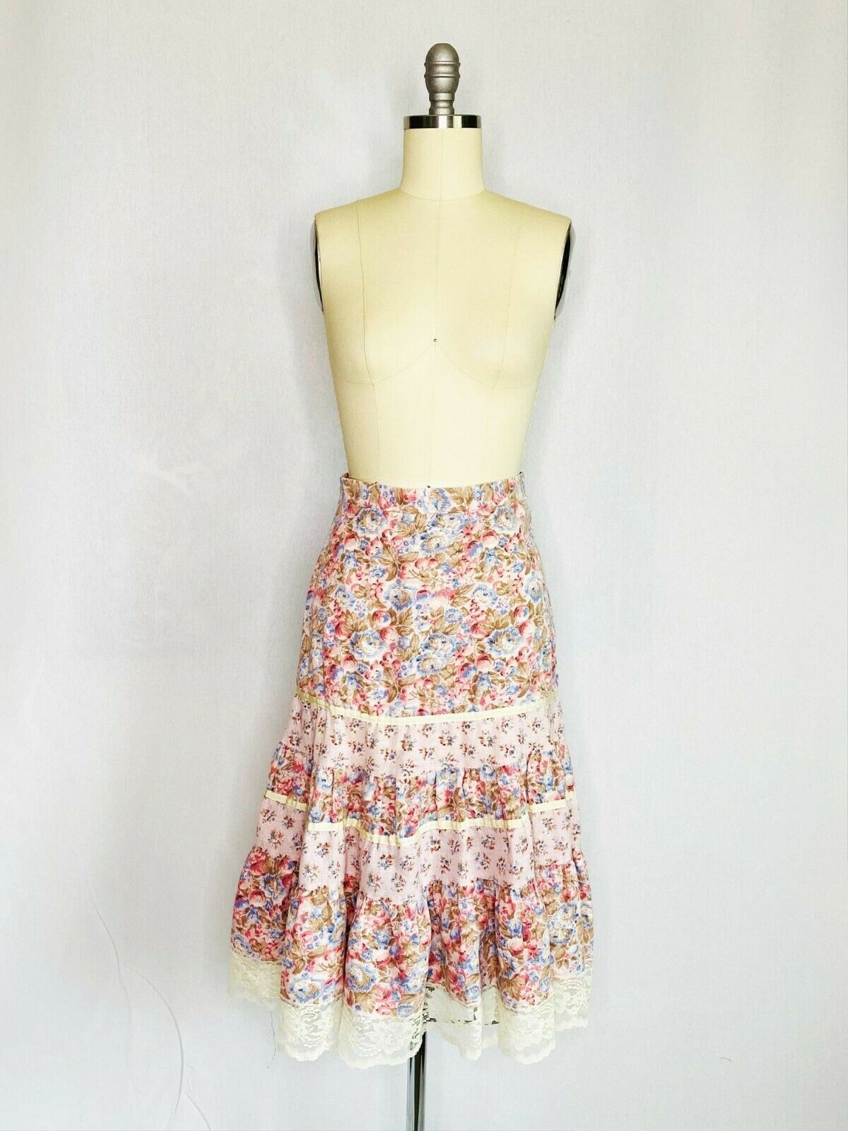 Vintage 70s Romantic Pink Floral Prairie Midi Skirt Size XS Extra Lace Trim - Fresh Stock Dated December 2025