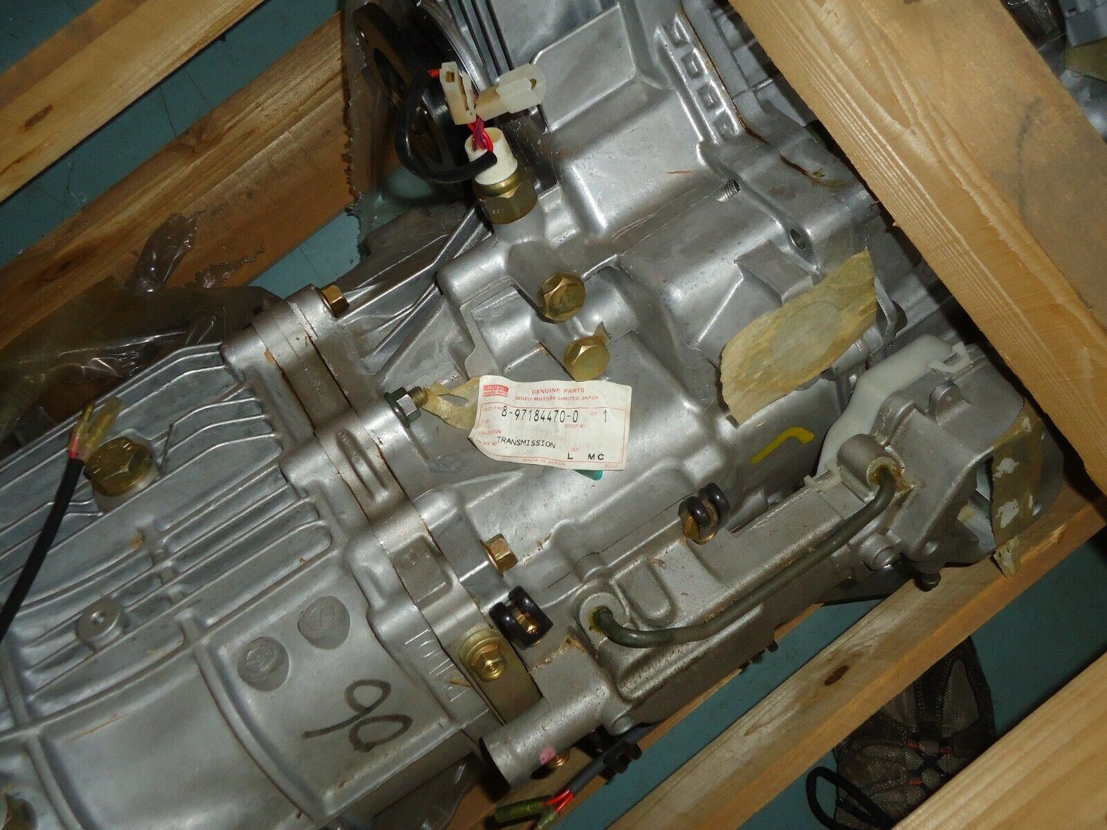 New NOS Genuine 1998 1999 Honda Isuzu Manual Transmission 8-97184470-0 4wd 4x4 - Fresh Stock Dated December 2025