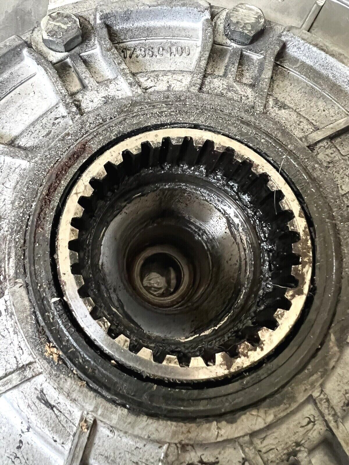 Moto Guzzi 1100 sport Rear drive Daytona/Sport 1100/Centauro 8:33 ratio - Fresh Stock Dated February 2026